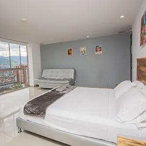 apt-mountain-and-city-views-loft-ultra-fast-internet.colombiamedellinhotels.com/